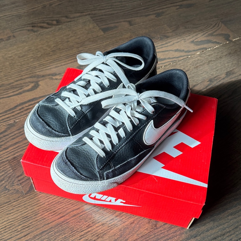 Nike Blazer Classic Black and White Low-Tops